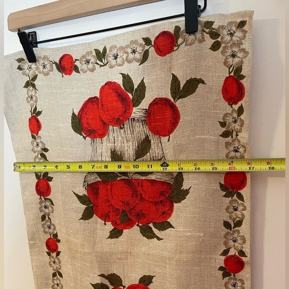 Vintage Parisian Prints Tea Towel, All Pure Linen Apple Baskets Orchard With Tag - Picture 6 of 7
